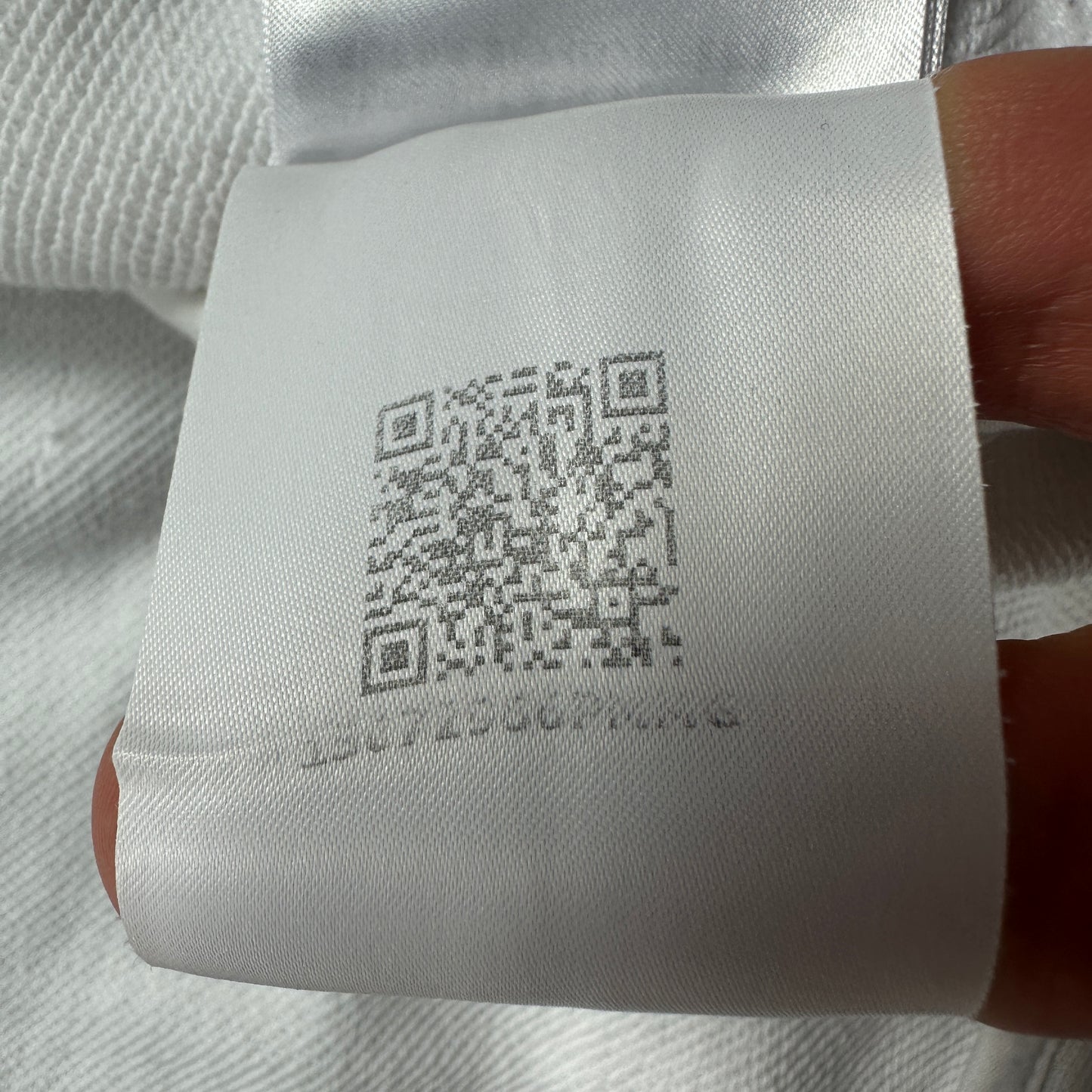 Hoodie White Size M (Fits S/M)