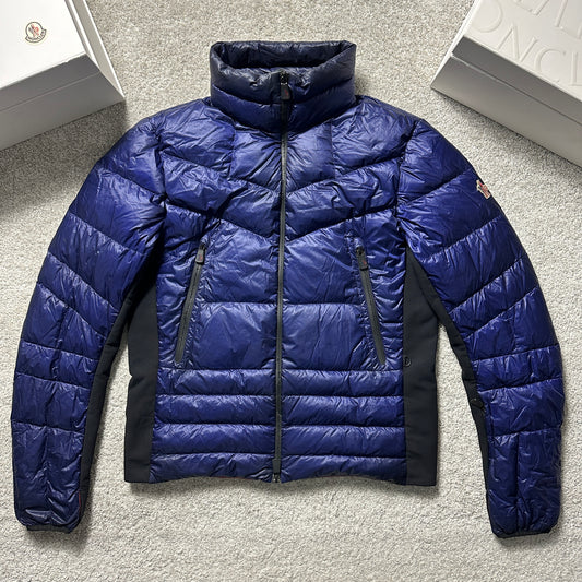 Canmore Blue Size 4 (Fits M)