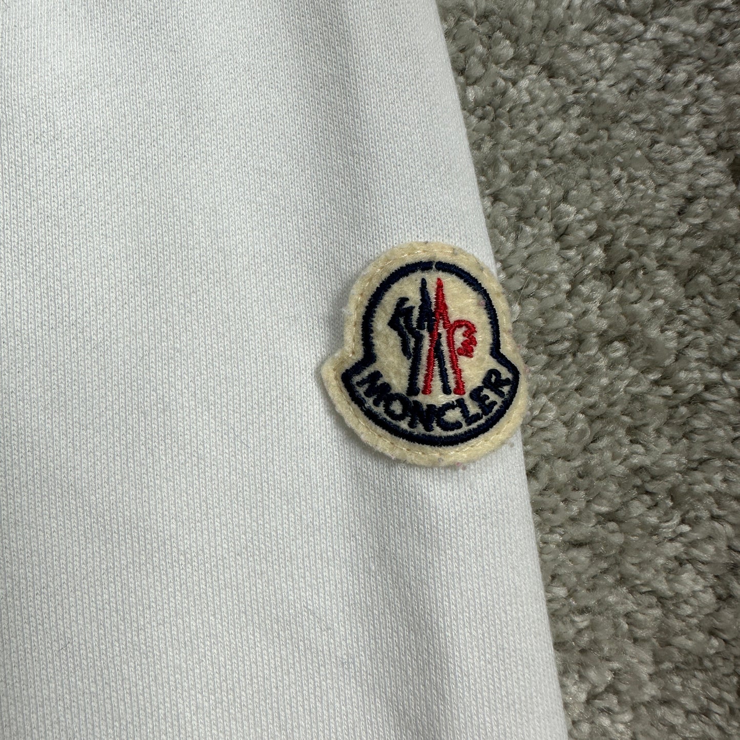 Hoodie White Size M (Fits S/M)