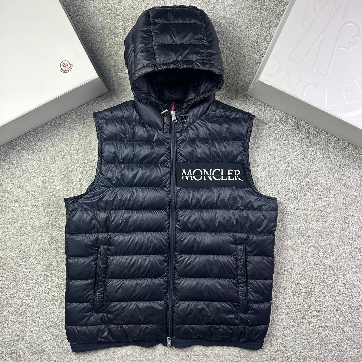 Moncler Laruns - Size 4 (L)