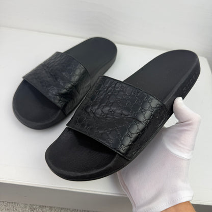 Gucci Monogram Slides UK 6 (EU 40)