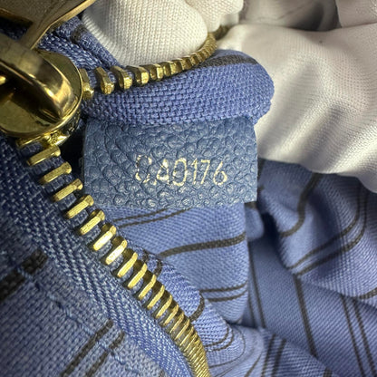 Louis Vuitton Pont Neuf MM Hand Bag