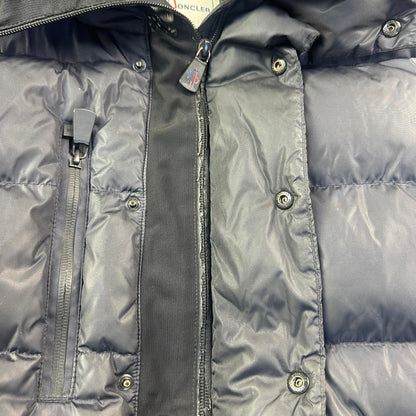 Moncler Rodenberg - Size 5 (XL)