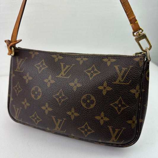 Louis Vuitton Pochette Shoulder Bag