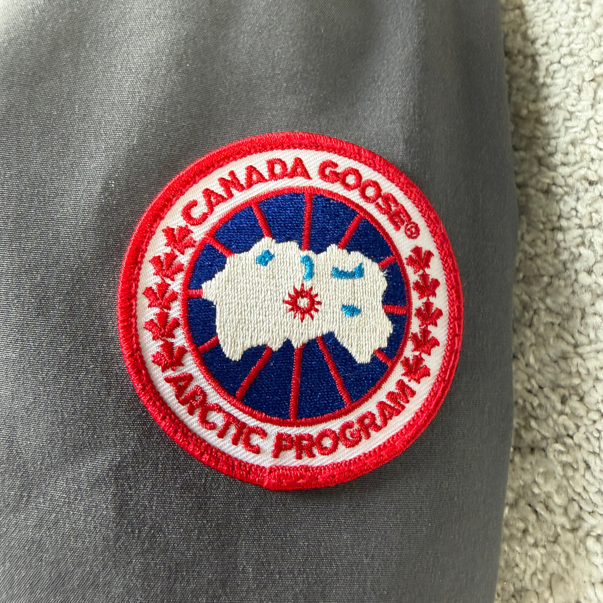 Canada Goose Chateau Size M