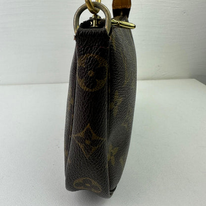 Louis Vuitton Pochette Shoulder Bag