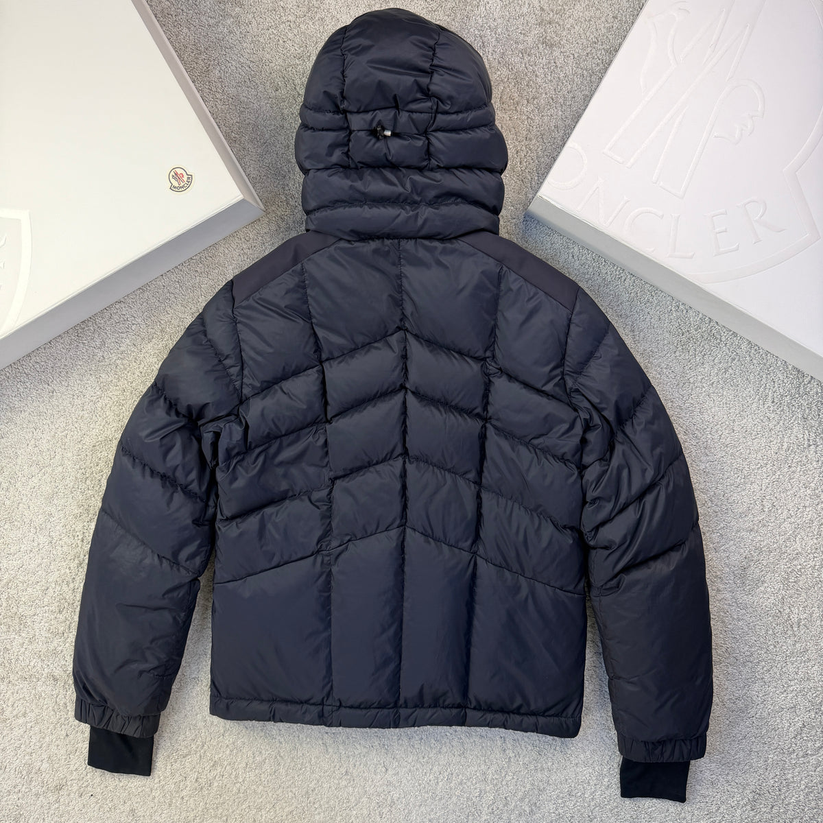 Moncler Arnensee Size 3 (M)