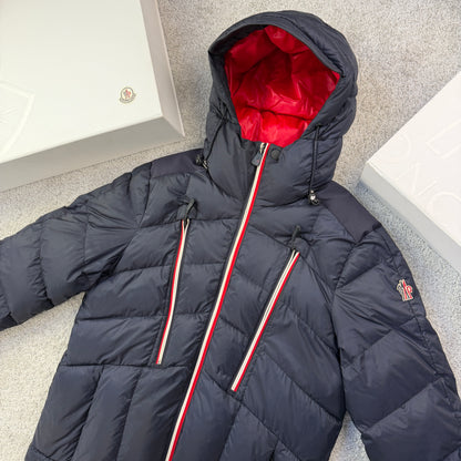 Moncler Arnensee Size 3 (M)