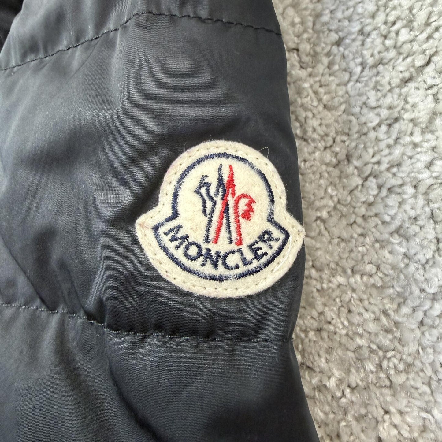 Moncler Women’s Lanoux Size 4 UK 12/14