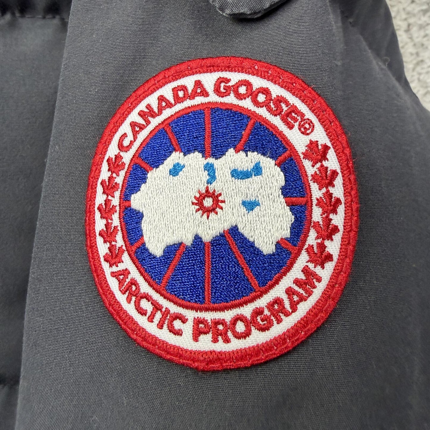 Canada Goose Wyndham Size S