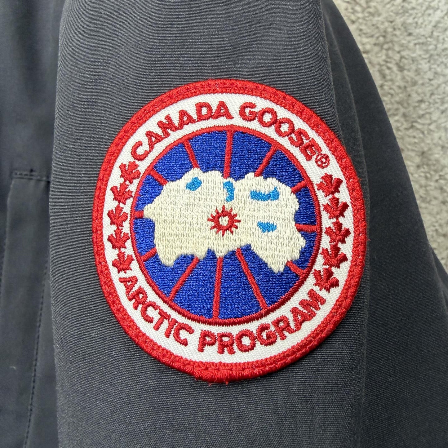 Canada Goose Chateau Size M