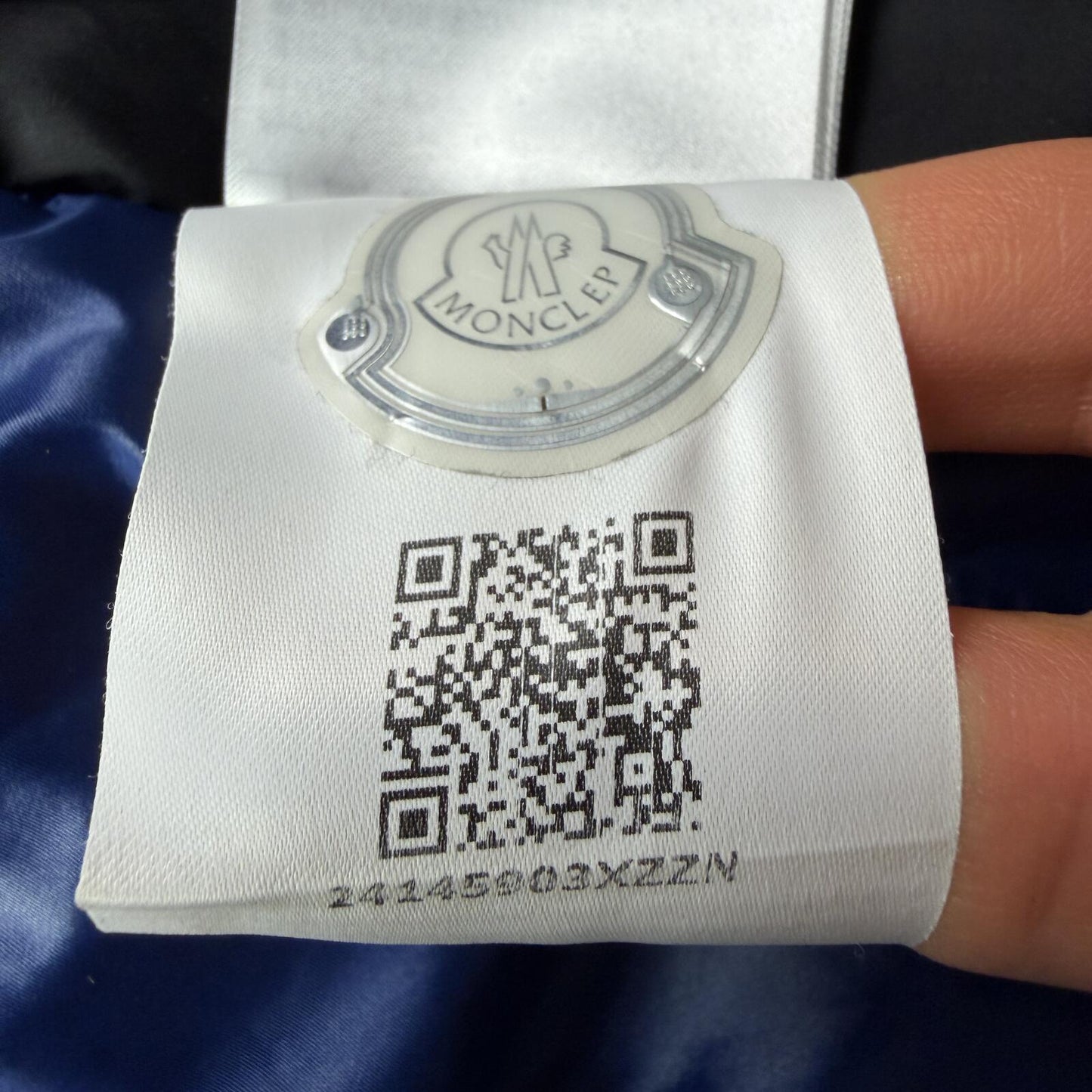 Moncler Mouthe Size 2 Small