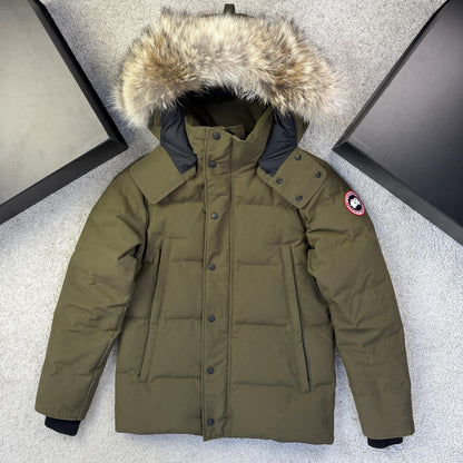 Canada Goose Wyndham Size S