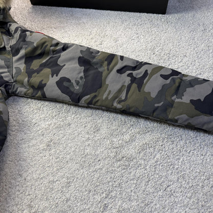 Canada Goose Wyndham Size XL