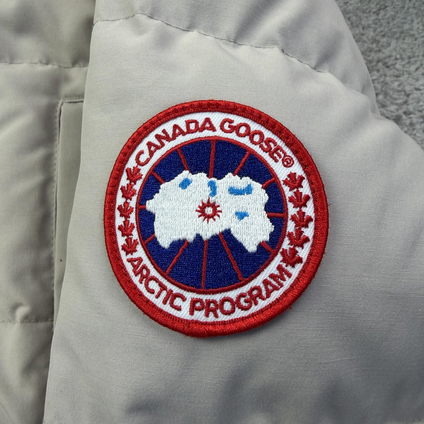 Canada Goose Carson Size M