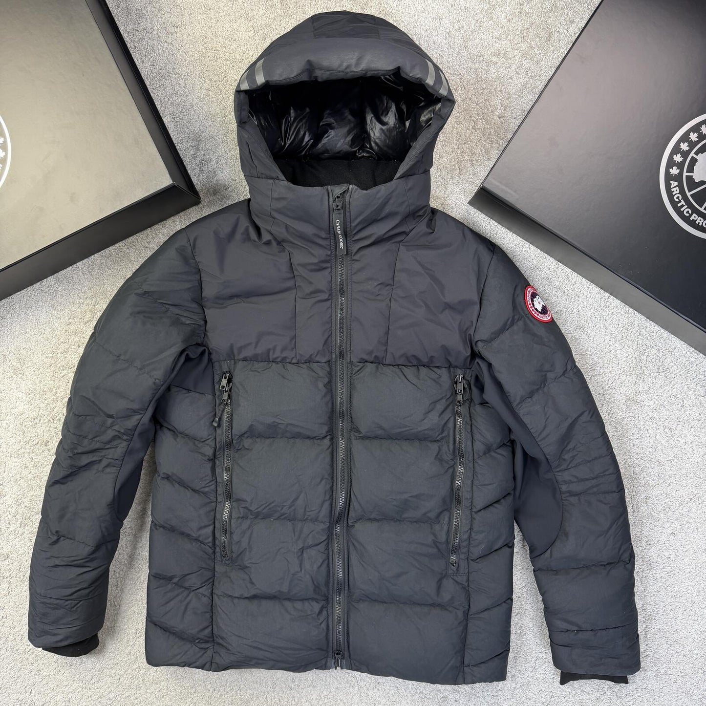 Canada Goose Hybridge Size XL