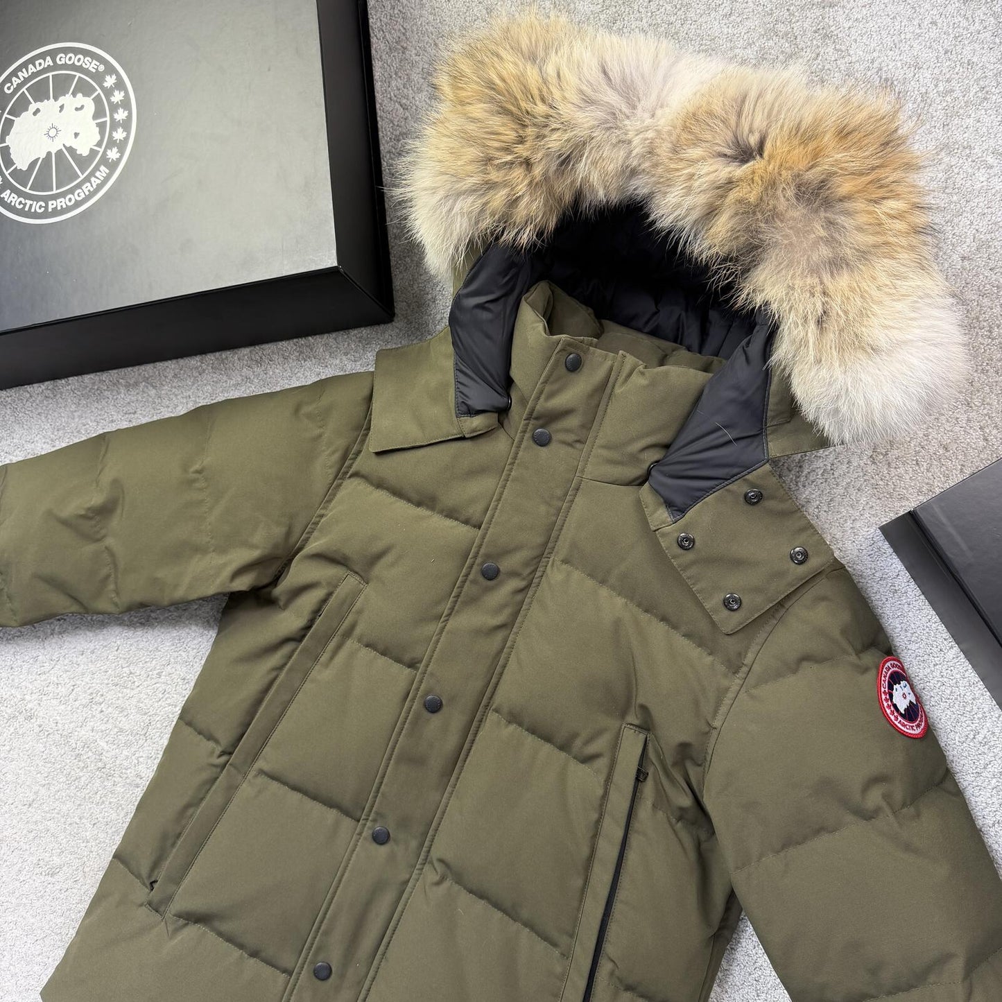 Canada Goose Wyndham Size M