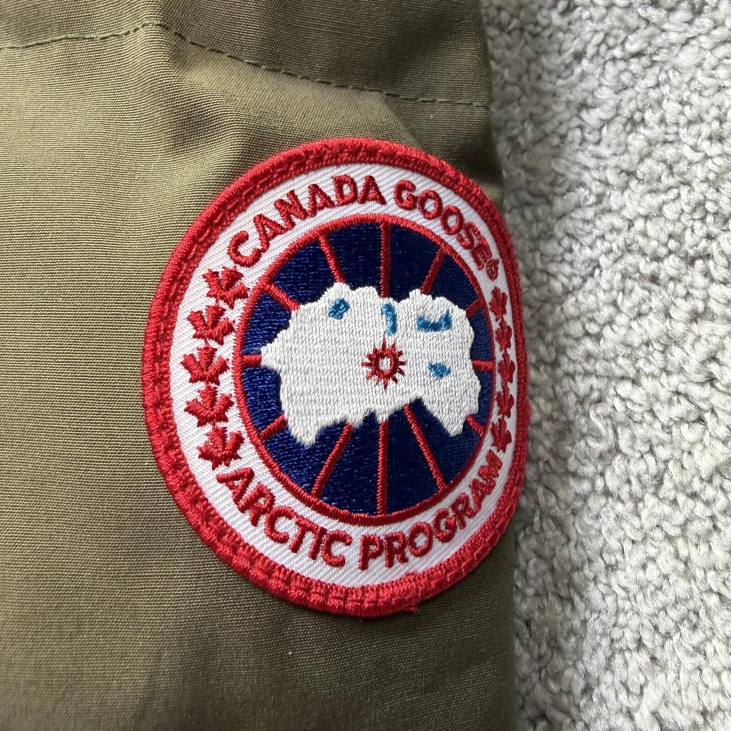 Canada Goose Wyndham Size M