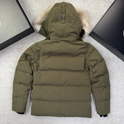 Canada Goose Wyndham Size M