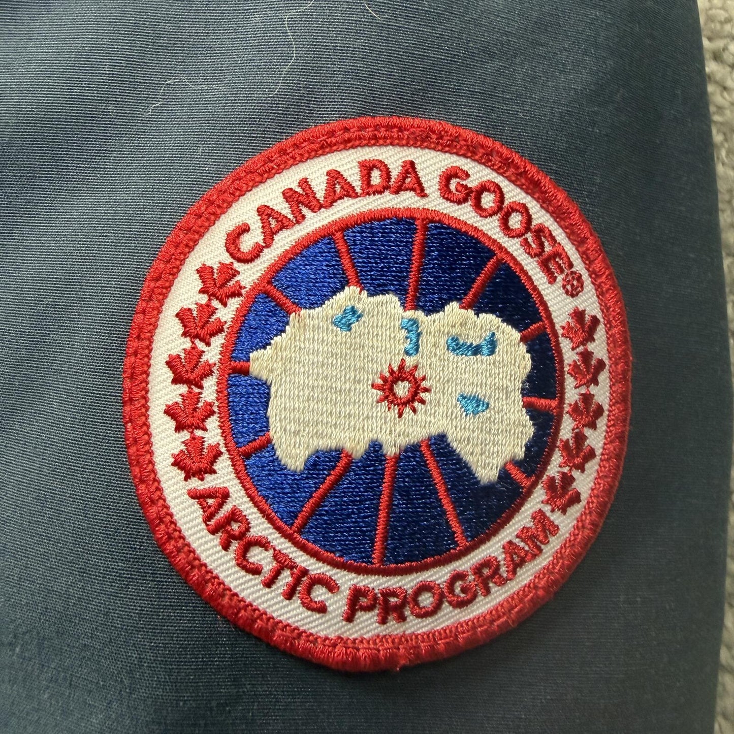 Canada Goose Chateau Parka Size M