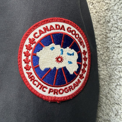 Canada Goose Chateau Navy Parka Size M