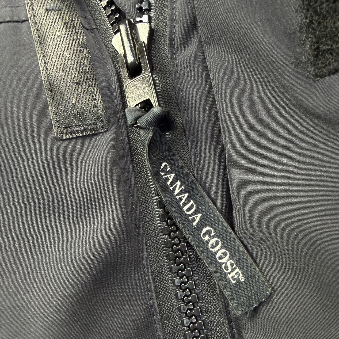 Canada Goose Chateau Navy Parka Size M