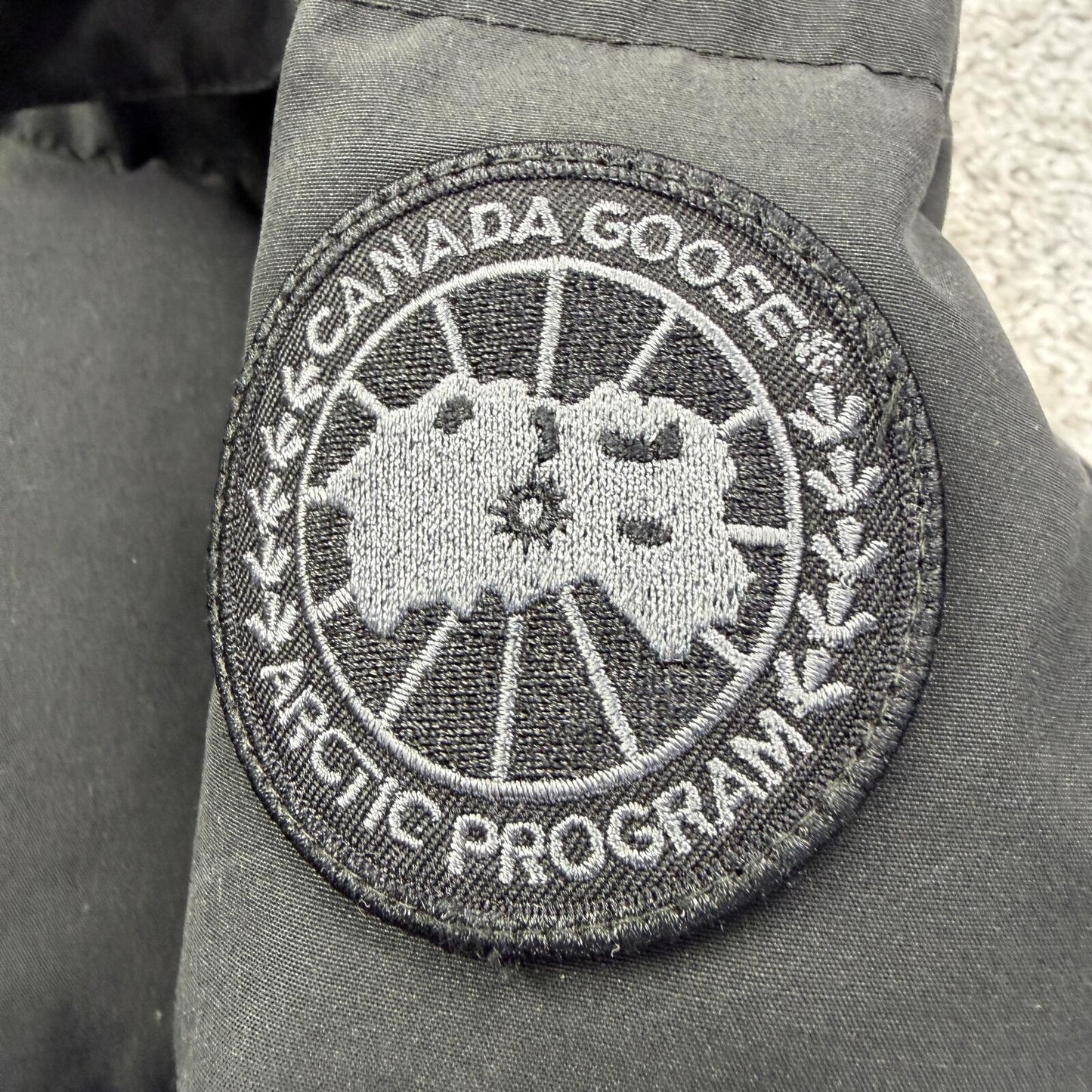 Canada Goose Wyndham Size S