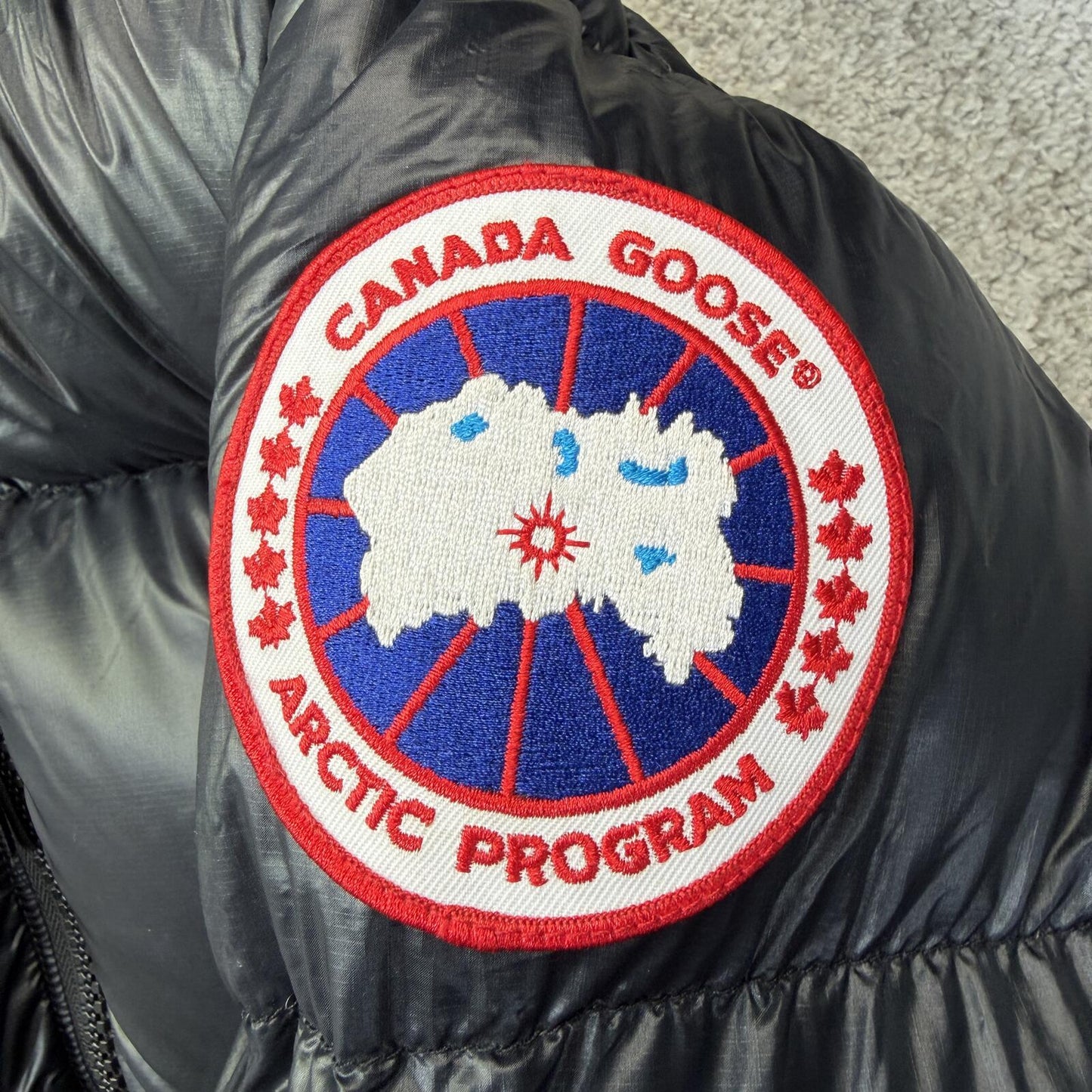 Canada Goose Crofton Puffer Size L