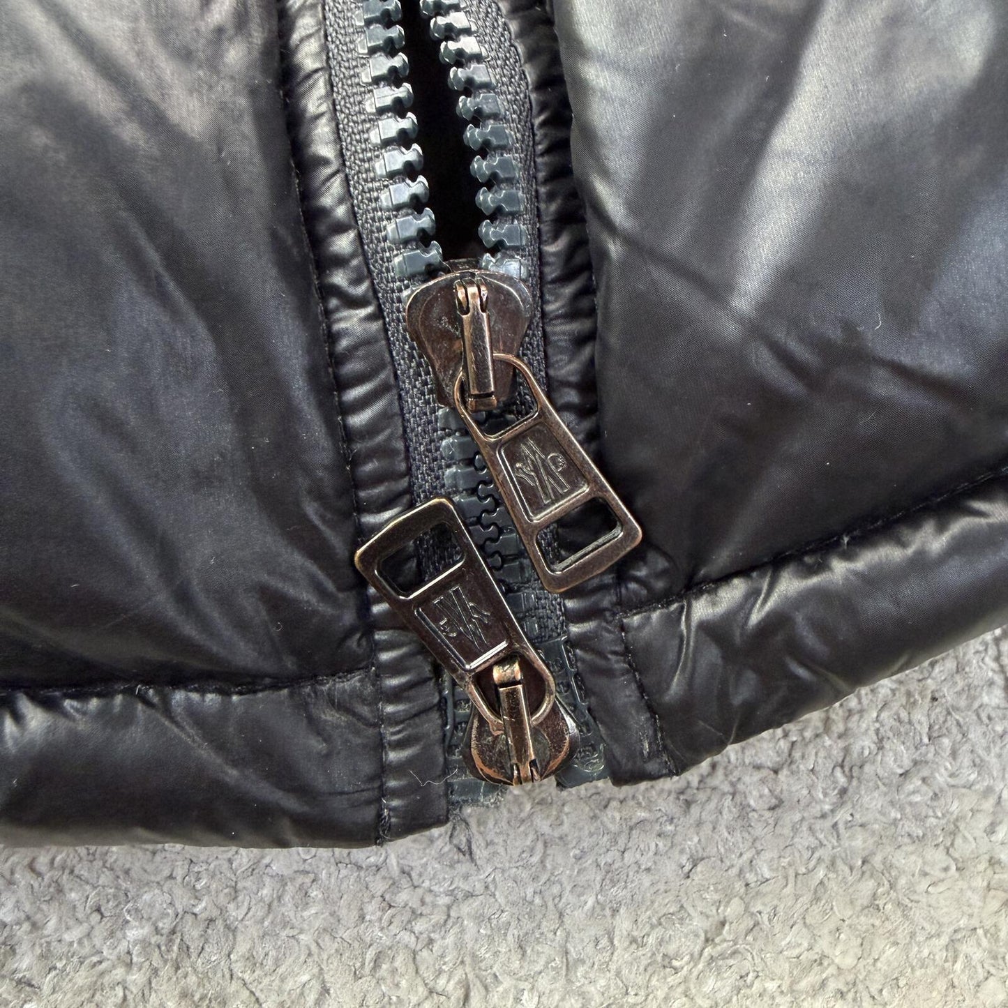 Moncler Zin Size 2 Small/Medium