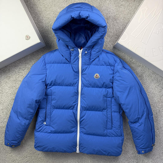 Moncler Idil Size 4 Large/XL