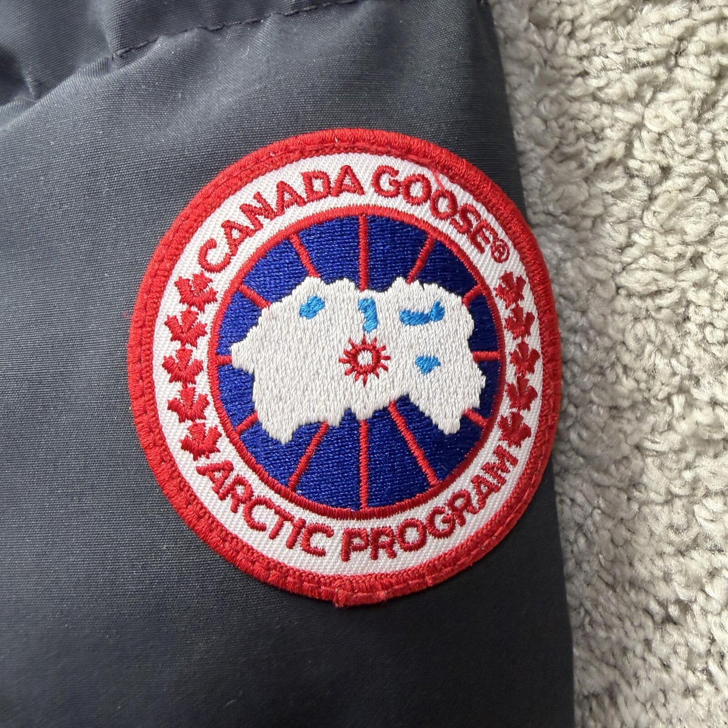 Canada Goose Wyndham Parka Size Small