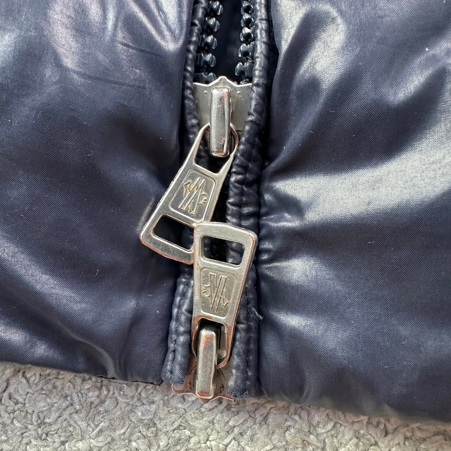 Moncler Mounier Size 4 Large