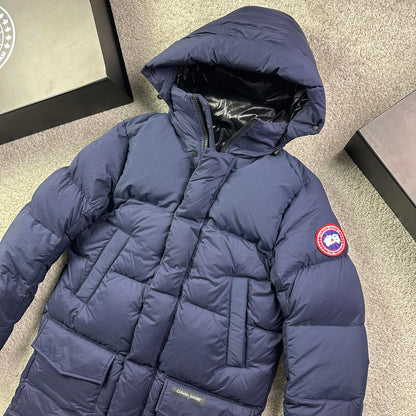 Canada Goose Armstrong Parka Size M