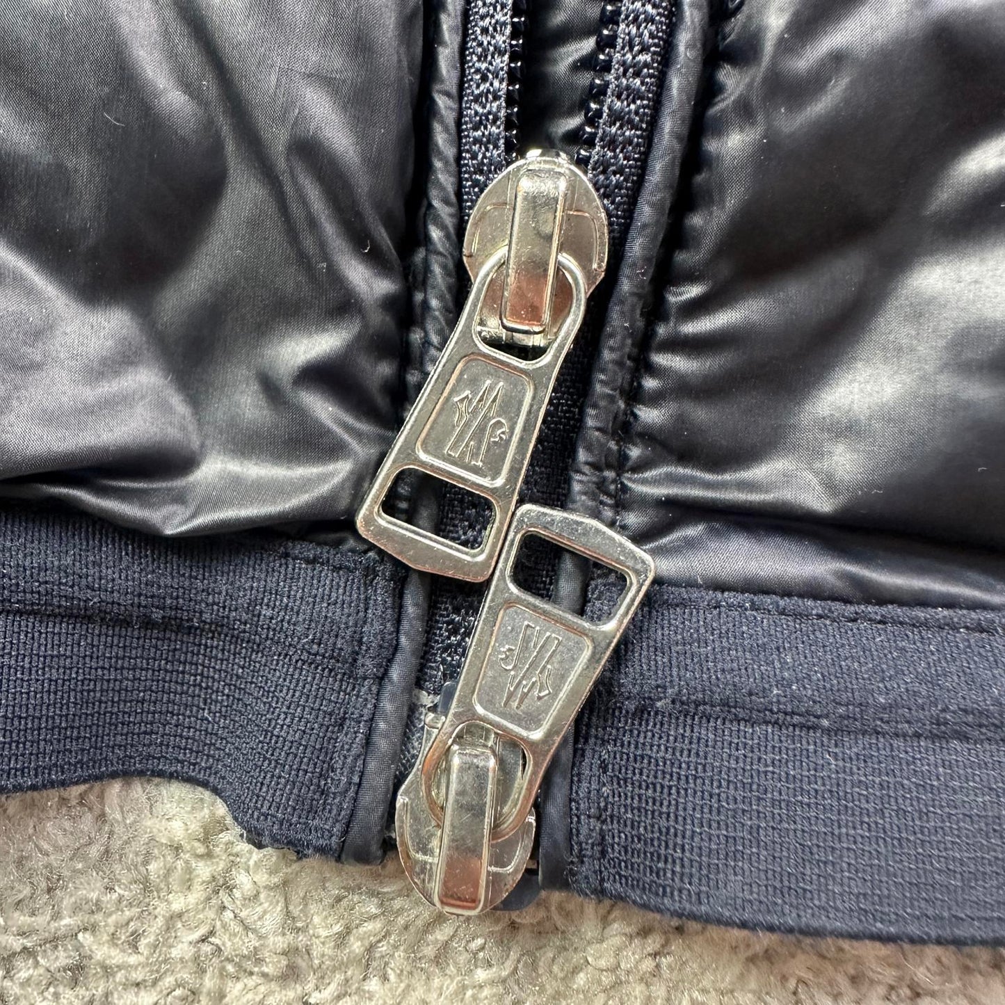 Moncler Laruns - Size 4 (L)