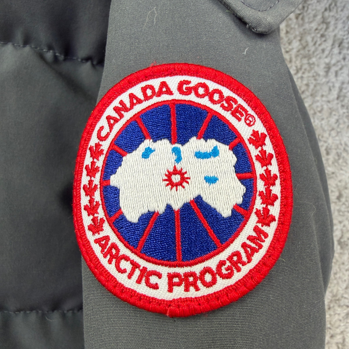 Canada Goose Wyndham Puffer Coat Size S