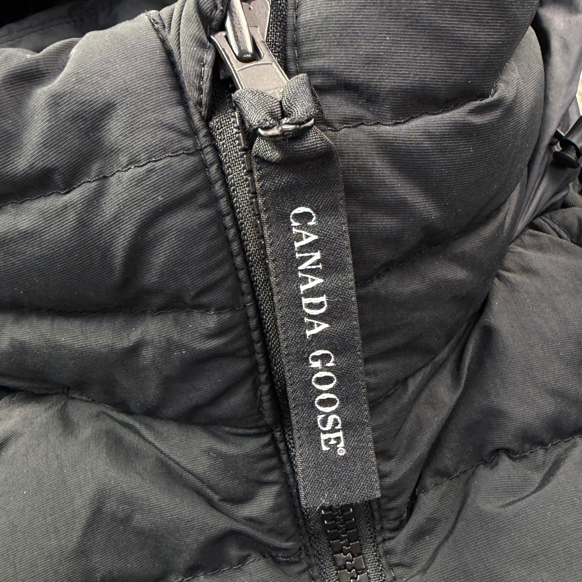Canada Goose Men’s Hybridge Base Puffer Coat Black Size S
