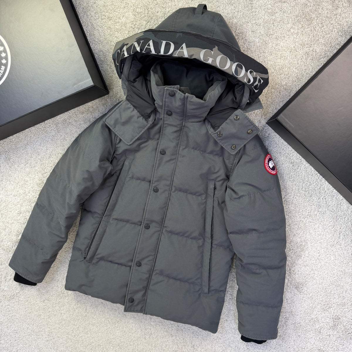 Canada Goose Wyndham Puffer Coat Size S