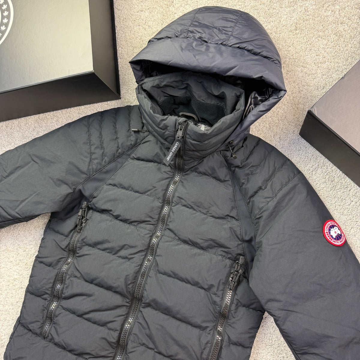 Canada Goose Men’s Hybridge Base Puffer Coat Black Size S