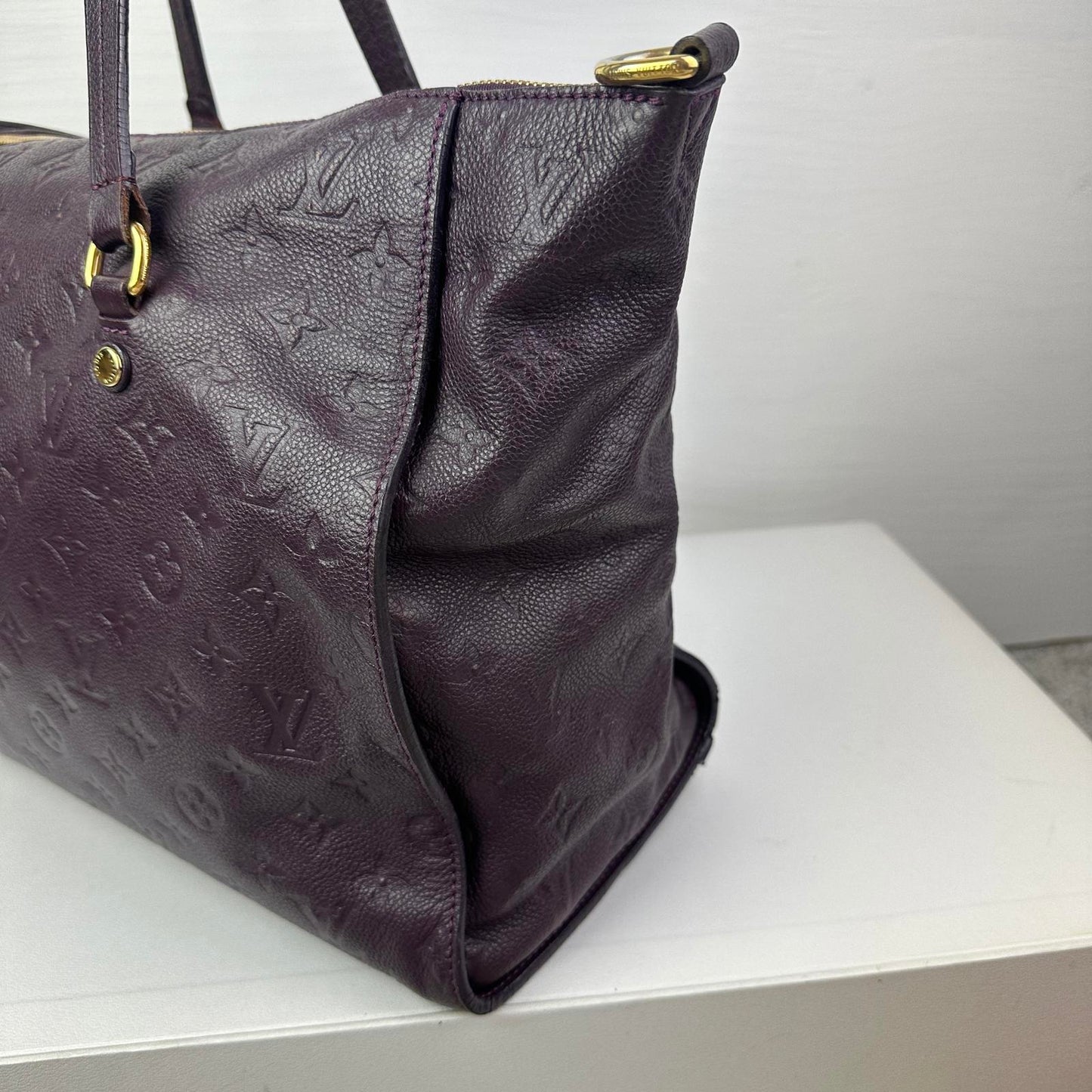 Louis Vuitton Lumineuse Shoulder Bag