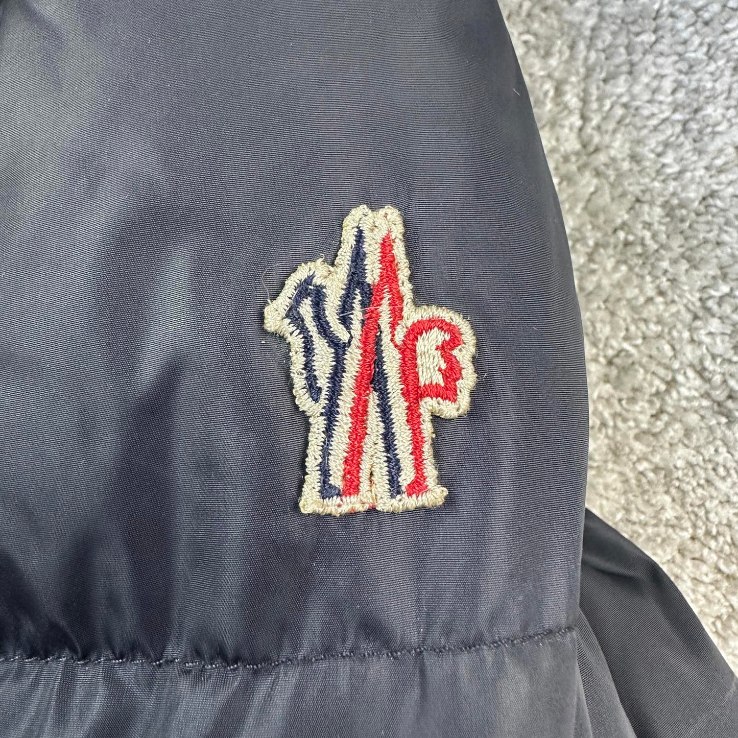 Moncler Rodenberg - Size 5 (XL)